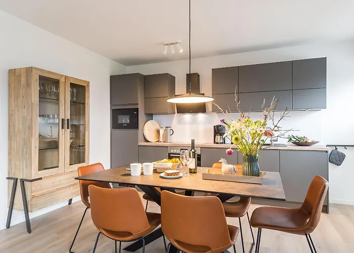 Pl Peter's 5 Apartment *